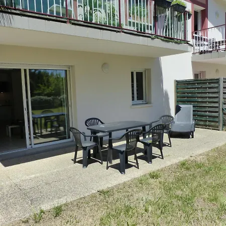 Entre Centre Et Plages -appt De 50m2 En Rez De Jardin Pour 4 Personnes