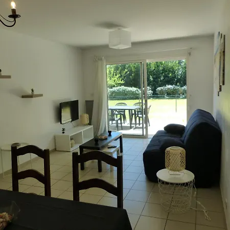 Entre Centre Et Plages -appt De 50m2 En Rez De Jardin Pour 4 Personnes Capbreton